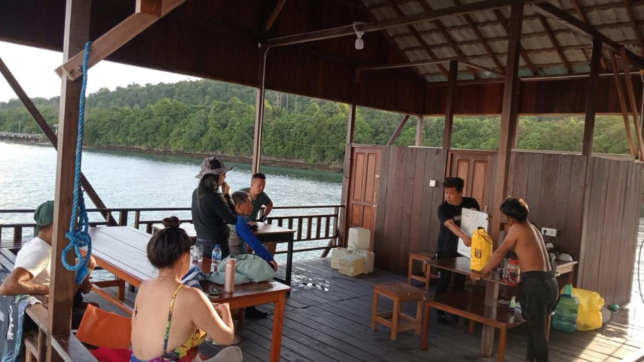 Maratua Dive Center And Lodge Maratua Island ภายนอก รูปภาพ